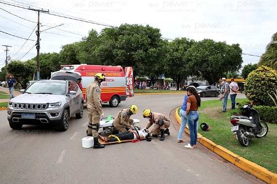 acidente de trânsito carro e moto centro de N.M