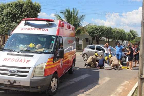 acidente trânsito carro e moto 