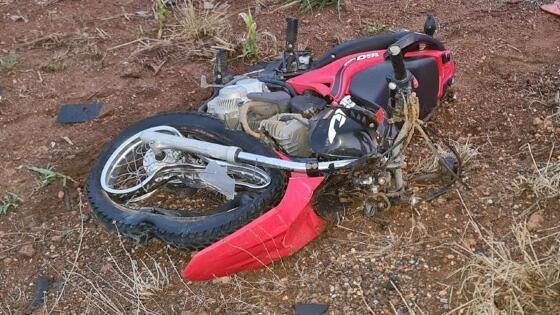 acidente carreta e moto LRV