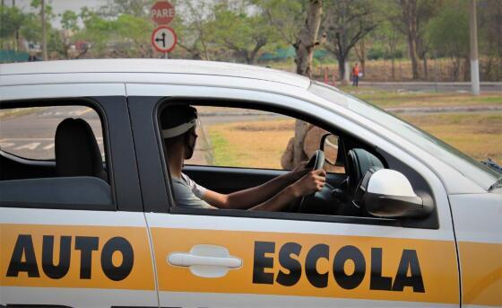 AUTO ESCOLA