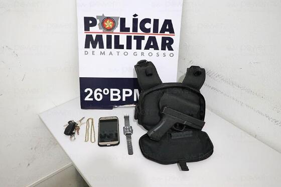 jovem preso com simulacro 