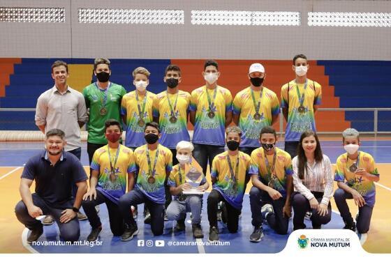 Vereadores recepcionam atletas Campeões
