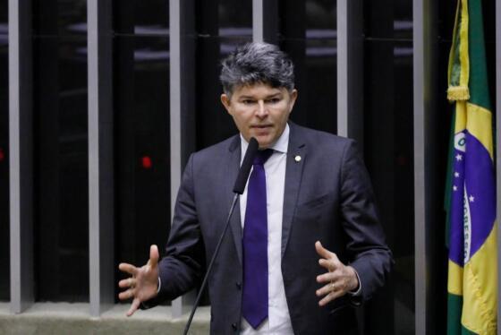 José Medeiros