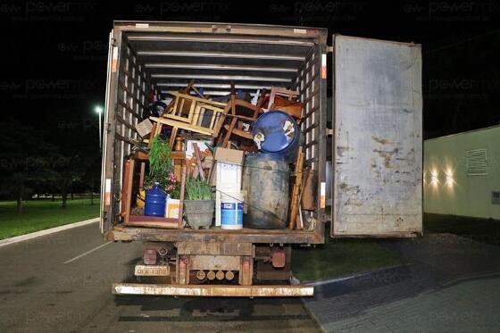 apreensão de caminhão de prefeitura do Pará com mudança