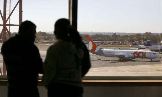 aviões aeroporto