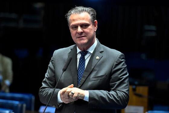 Carlos Fávaro 