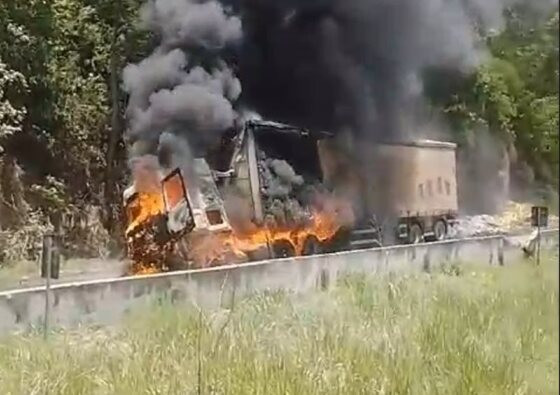 INCENDIO CARRETA