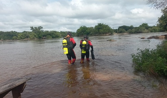 resgate bombeiros afogamento