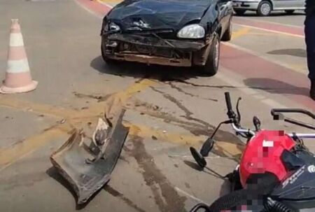 Acidente entre carro e motocicleta em cruzamento deixa motociclista ferido em Lucas do Rio Verde/MT; veja vídeo