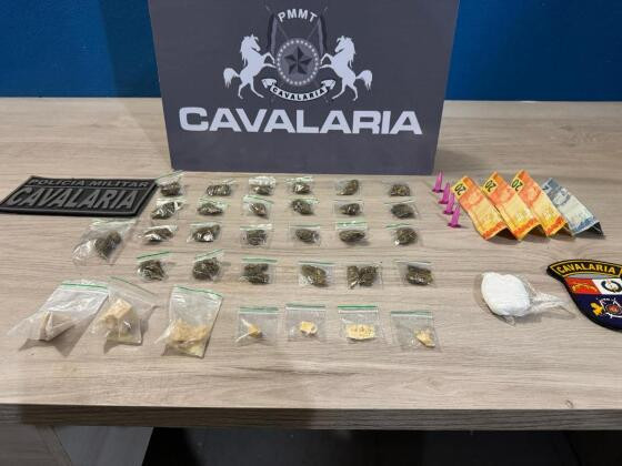 Cavalaria da PM apreende adolescente e prende homem por tráfico de drogas em Lucas do Rio Verde/MT