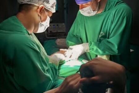 Fotógrafa registra nascimento da própria filha durante parto em Sorriso/MT; Veja fotos