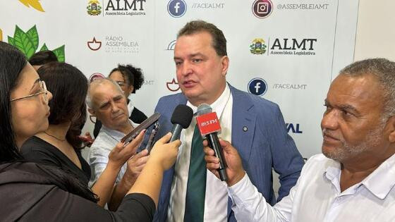 max russi demissão de servidor