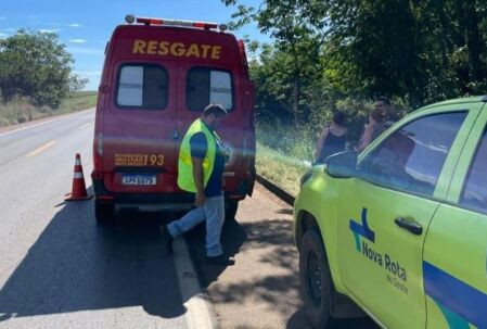 Motorista força ultrapassagem e capota carro na BR-163 em Lucas do Rio Verde