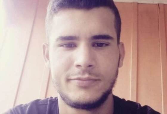 Rapaz avança em militares com faca e morre baleado com tiro de borracha