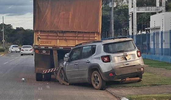 acidente jeep renegate