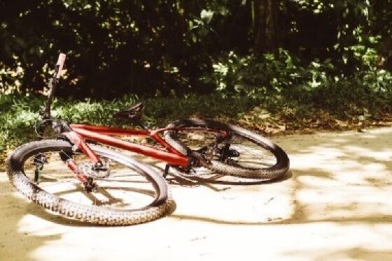 bicicleta caida