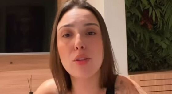 mulher reclamando
