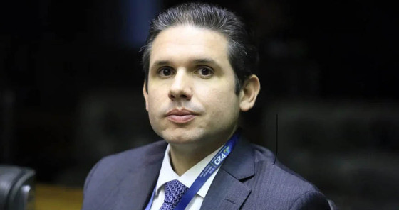 hugo motta capa