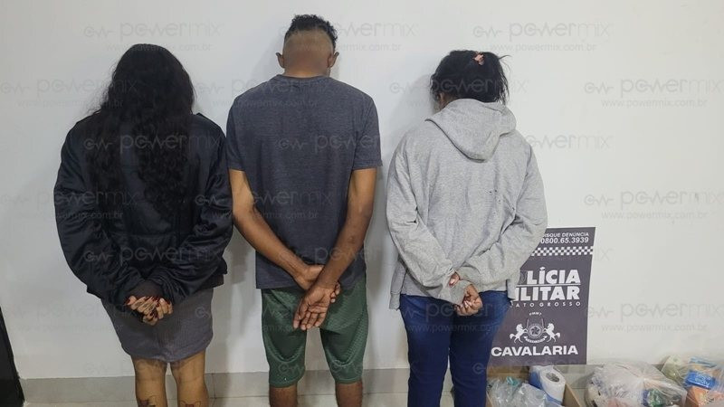 cesta básica e droga apreendida, trio preso