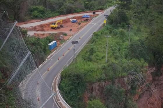 estrada em mt capa