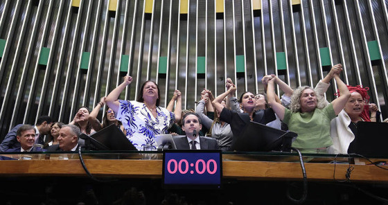 camara aprova aumento de deputados