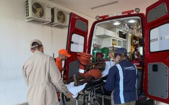 ambulância em sorriso