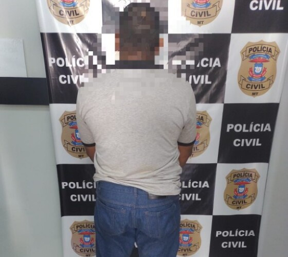 Maníaco esfaqueia ex 