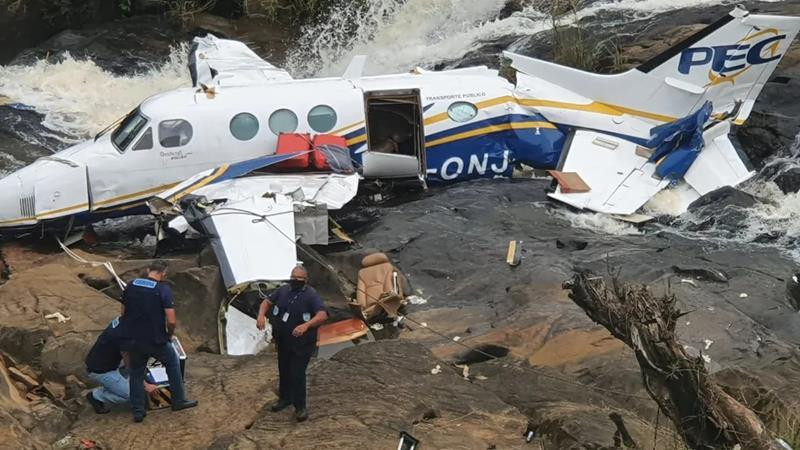 Acidente de avião
