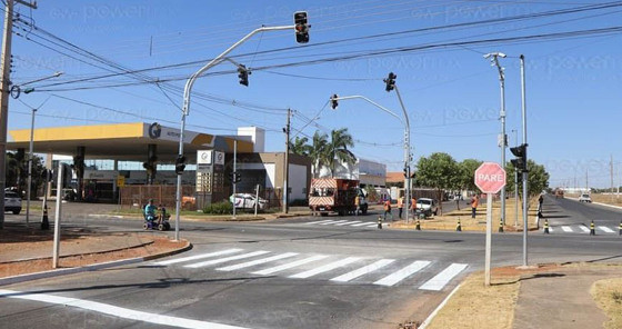 semaforo mamoeiros