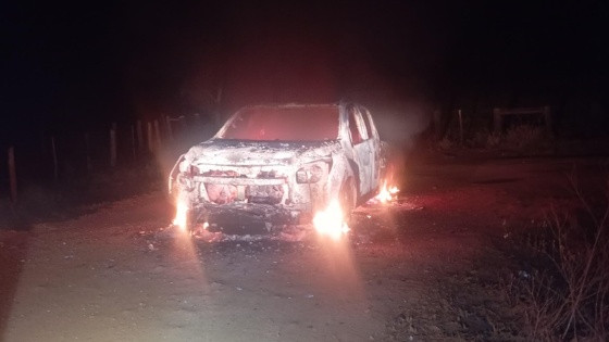 jaciara fogo carro