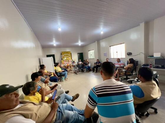 reunião em diamantino
