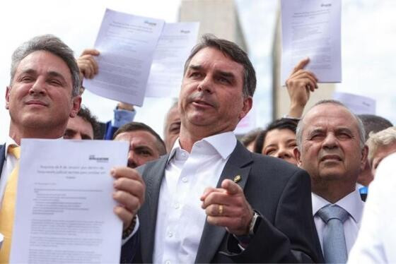 DEPUTADOS